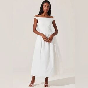NWT ASTR The Label White Off the Shoulder Poplin Dress Medium